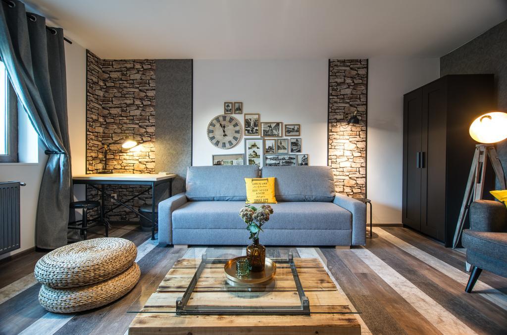 Rent In Apartment
